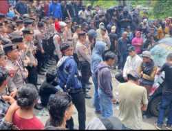 Kapolresta Mamuju Pimpin Langsung Pengamanan Aksi Unras di Kantor Gubernur Sulbar 
