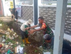 Personel Koramil 1418-01/Mamuju Gelar Karya Bakti, Ajak Warga Jaga Kebersihan Lingkungan